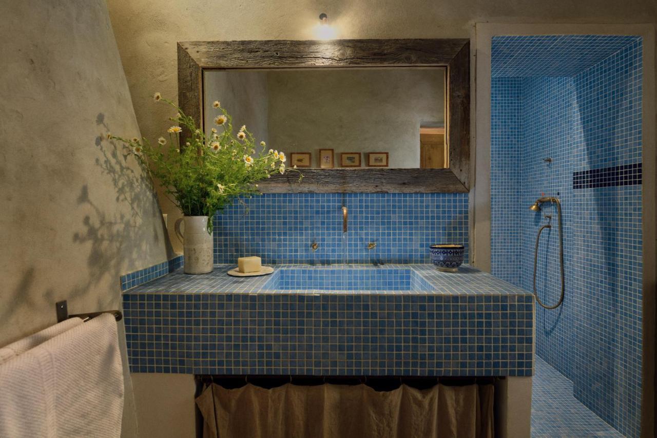 Les Sardines Aux Yeux Bleus Chambres D'Hotes Aigaliers Luaran gambar